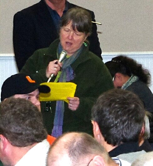 Ms. Schumacher votes no confidence in agencies, tells of weak shellfish